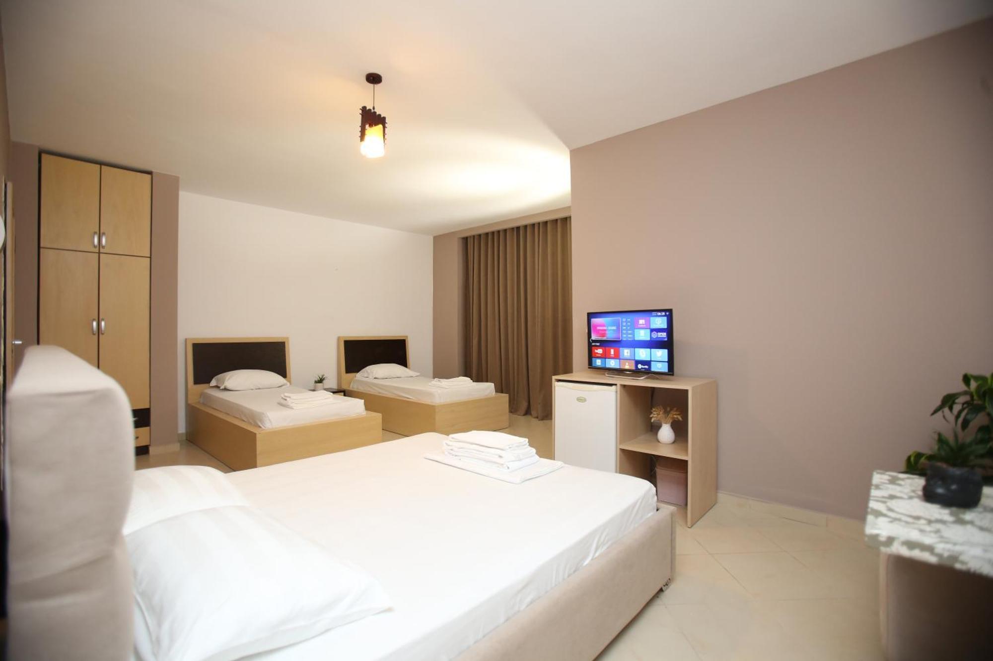 Tekb Rooms & Apartments Vlorë Exterior foto